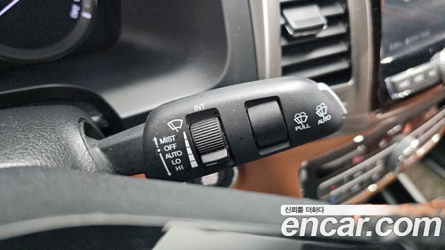 KG Mobility Rexton 2019 — photo 36