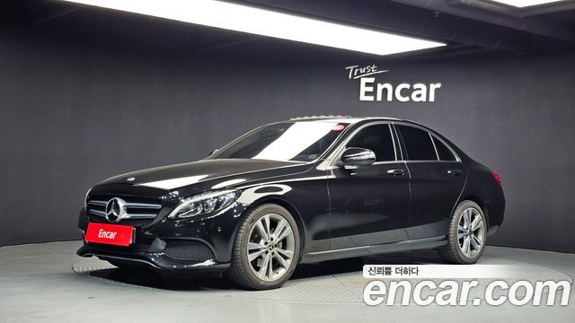 Mercedes-Benz C-Class 2017 — photo 1