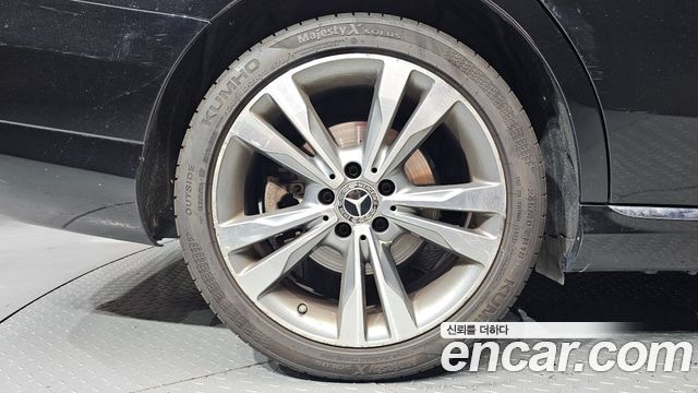 Mercedes-Benz C-Class 2017 — photo 5