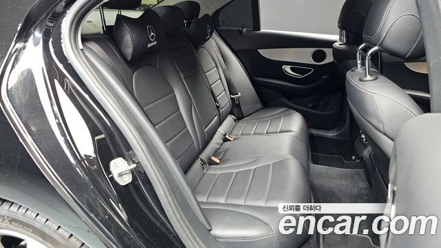 Mercedes-Benz C-Class 2017 — photo 11