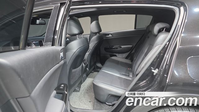 Kia Sportage 2019 — photo 17