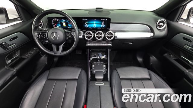 Mercedes-Benz GLB-Class 2021 — photo 7