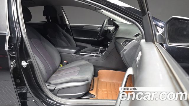 Hyundai Sonata 2015 — photo 17