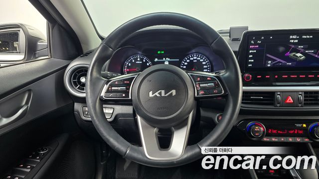 Kia K3 2022 — photo 13