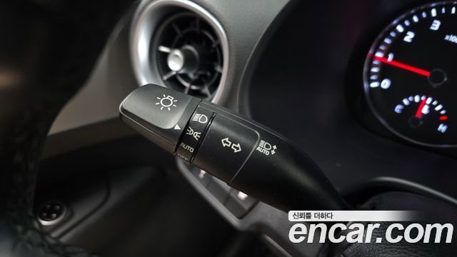 Kia K3 2022 — photo 18