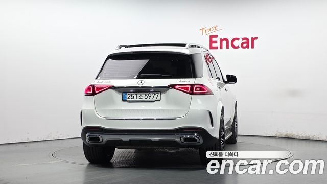 Mercedes-Benz GLE-Class 2023 — photo 4