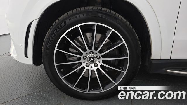 Mercedes-Benz GLE-Class 2023 — photo 5