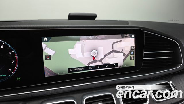 Mercedes-Benz GLE-Class 2023 — photo 15