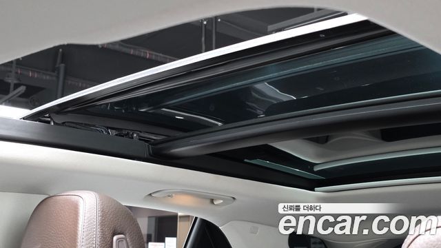 Mercedes-Benz GLE-Class 2023 — photo 19