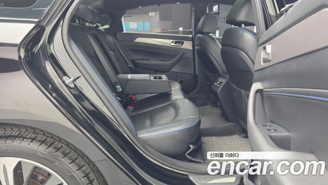 Hyundai Sonata 2018 — photo 18