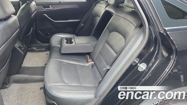 Hyundai Sonata 2018 — photo 16