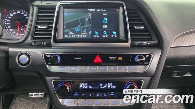 Hyundai Sonata 2018 — photo 29