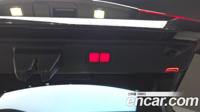 Mercedes-Benz S-Class 2021 — photo 17