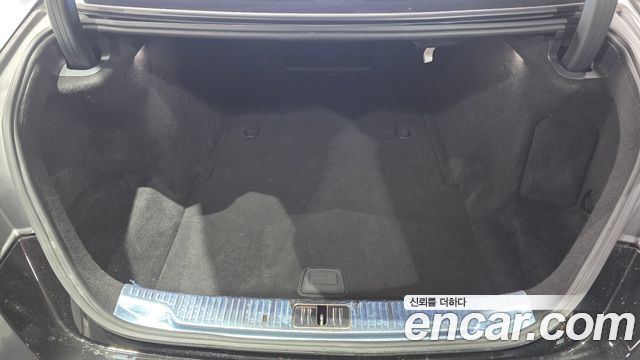 Mercedes-Benz S-Class 2021 — photo 19