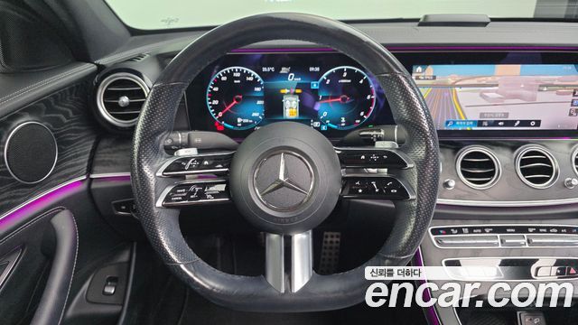 Mercedes-Benz E-Class 2021 — photo 19