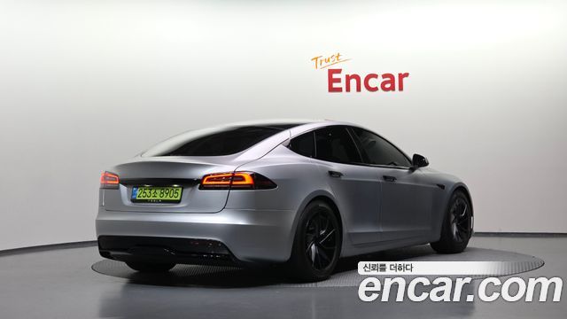 Tesla Model S 2026 — photo 2