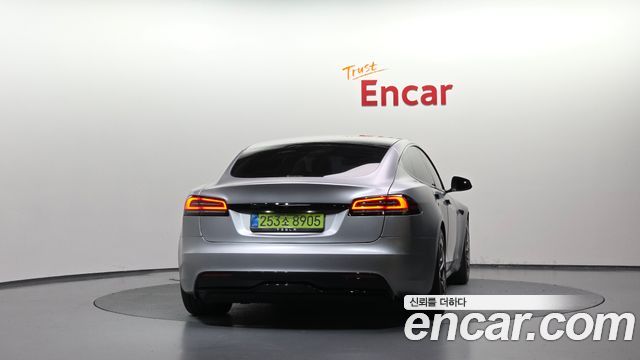 Tesla Model S 2026 — photo 4
