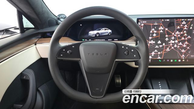 Tesla Model S 2026 — photo 19