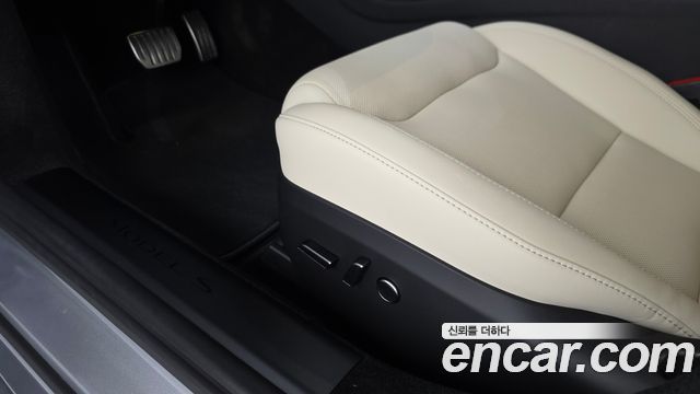 Tesla Model S 2026 — photo 27