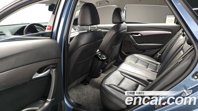 Hyundai i40 2017 — photo 11