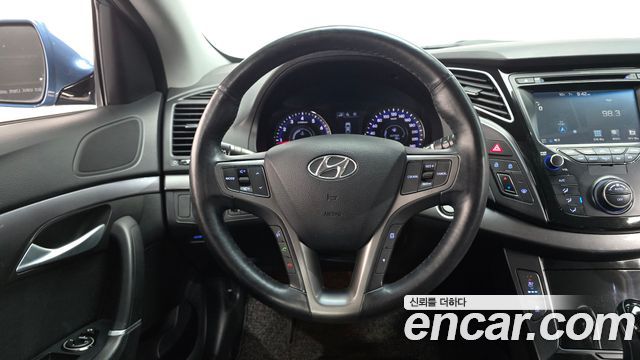 Hyundai i40 2017 — photo 12