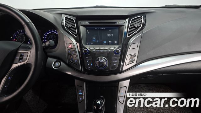 Hyundai i40 2017 — photo 13