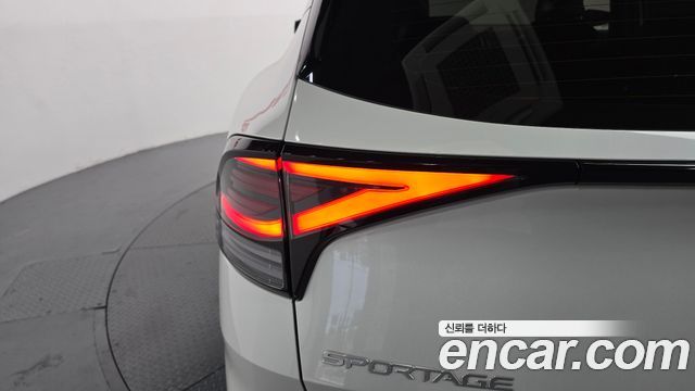 Kia Sportage 2022 — photo 9