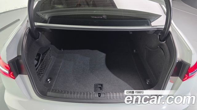 Audi A6 2021 — photo 20