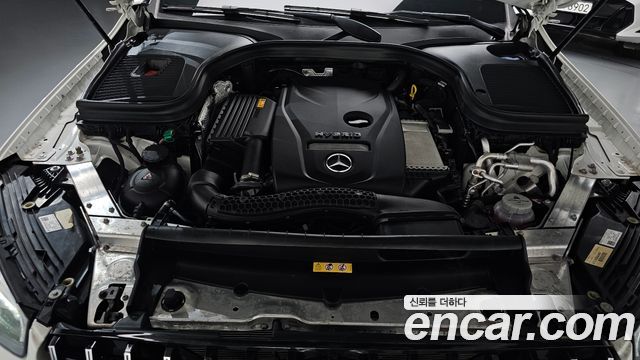 Mercedes-Benz GLC-Class 2021 — photo 6