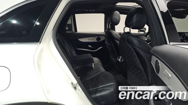 Mercedes-Benz GLC-Class 2021 — photo 18