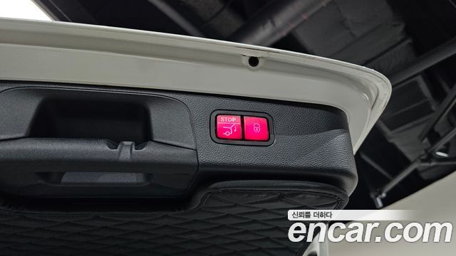 Mercedes-Benz GLC-Class 2021 — photo 27