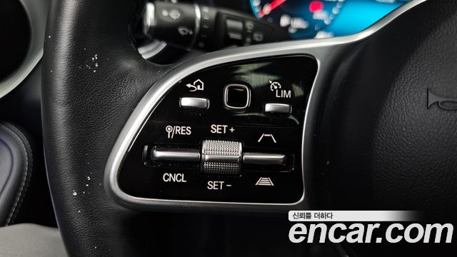 Mercedes-Benz GLC-Class 2021 — photo 36
