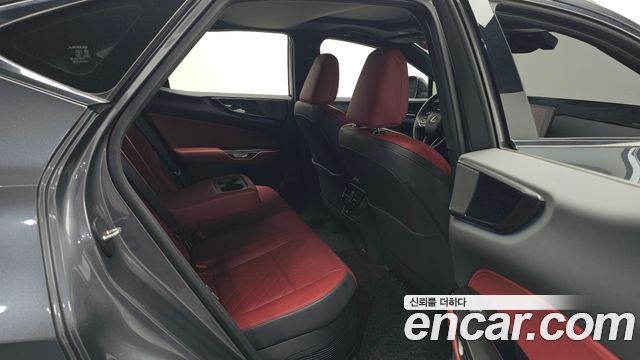 Lexus NX 2025 — photo 16