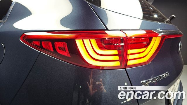 Kia Sportage 2016 — photo 9