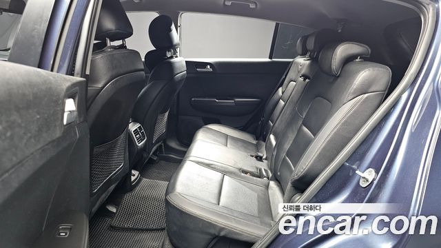 Kia Sportage 2016 — photo 16