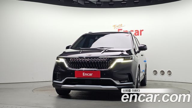 Kia Canival 2021 — photo 3