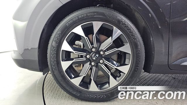 Kia Canival 2021 — photo 5