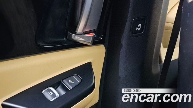 Kia Canival 2021 — photo 20