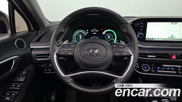 Hyundai Sonata 2022 — photo 13