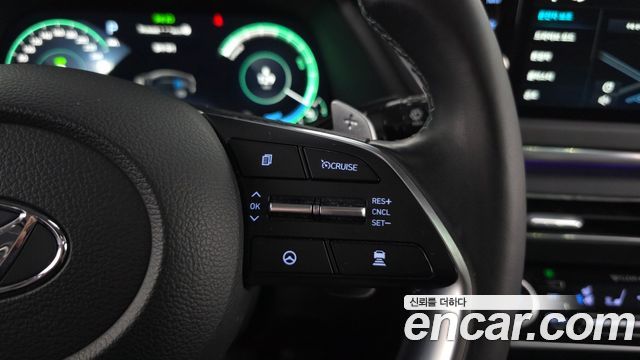 Hyundai Sonata 2022 — photo 17