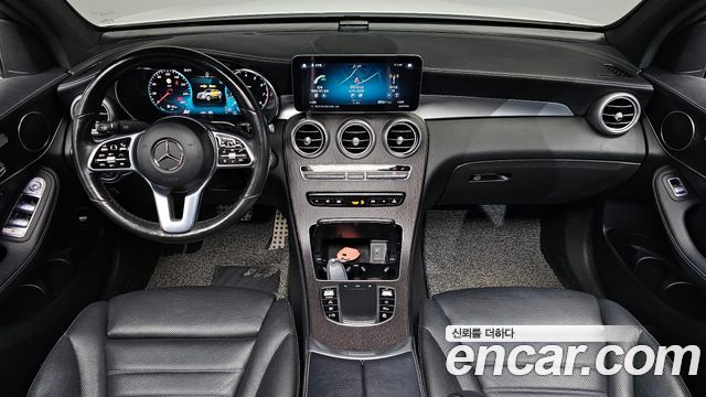 Mercedes-Benz GLC-Class 2023 — photo 10
