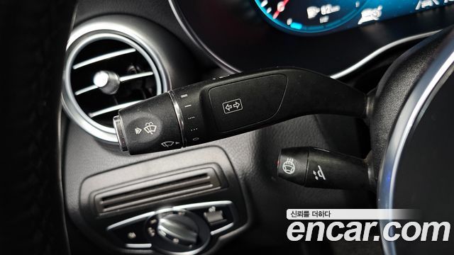 Mercedes-Benz GLC-Class 2023 — photo 28