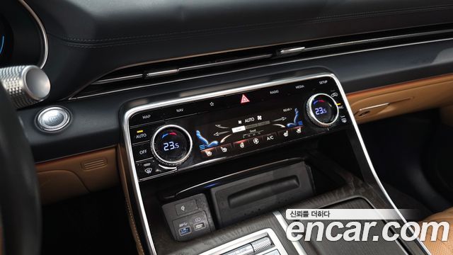 Genesis GV80 2020 — photo 17