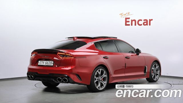 Kia Stinger 2018 — photo 2