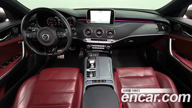 Kia Stinger 2018 — photo 10