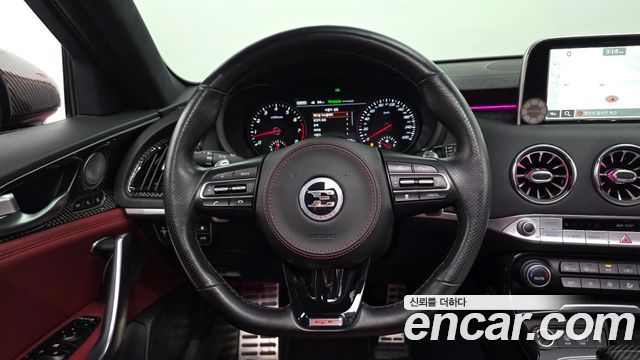 Kia Stinger 2018 — photo 19