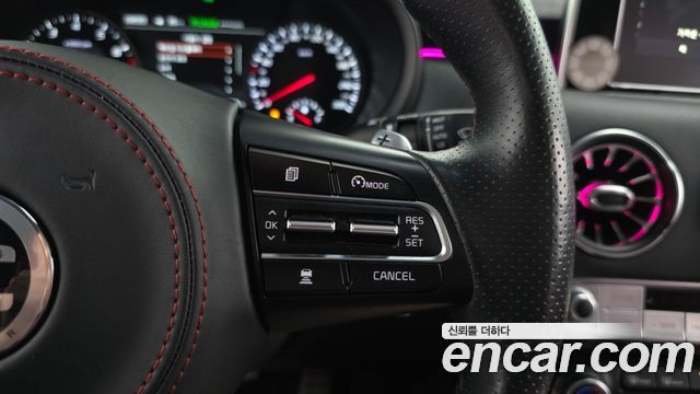 Kia Stinger 2018 — photo 22