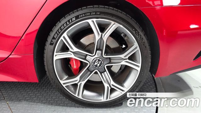 Kia Stinger 2018 — photo 7