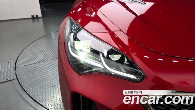 Kia Stinger 2018 — photo 8