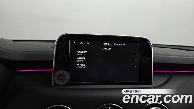 Kia Stinger 2018 — photo 32